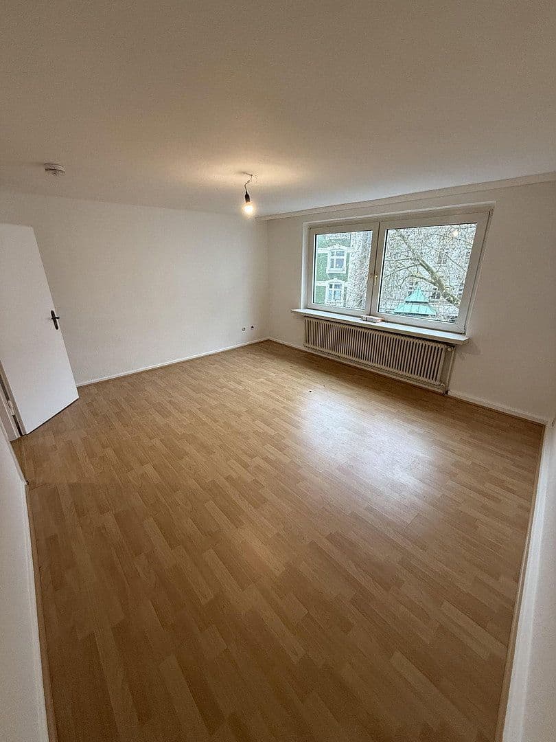 Pronájem bytu 2+1 62 m², Paradestr. 33, Wuppertal, Severní Porýní-Vestfálsko Pronájem bytu 2+1 62 m², Paradestr. 33, Wuppertal, Severní Porýní-Vestfálsko