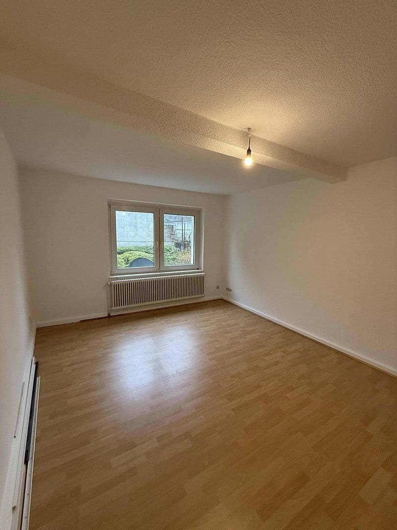Pronájem bytu 2+1 62 m², Paradestr. 33, Wuppertal, Severní Porýní-Vestfálsko Pronájem bytu 2+1 62 m², Paradestr. 33, Wuppertal, Severní Porýní-Vestfálsko