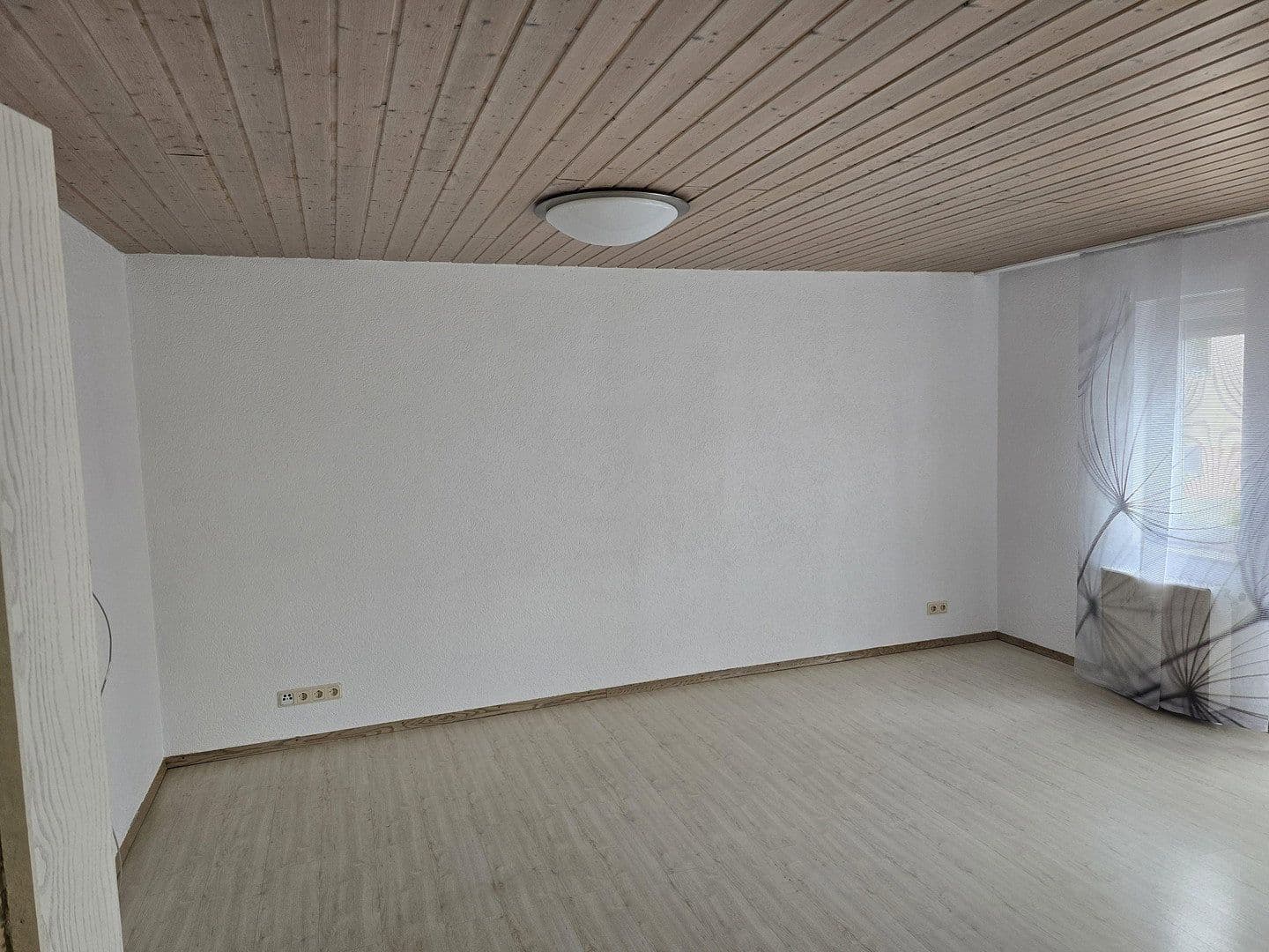 Pronájem bytu 2+1 62 m², Stuttgarter Strasse 40, Böblingen, Bádensko-Württembersko Pronájem bytu 2+1 62 m², Stuttgarter Strasse 40, Böblingen, Bádensko-Württembersko