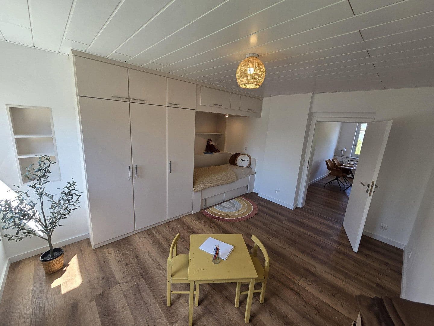 Prodej bytu 4+1 89 m², Mönchengladbach, Severní Porýní-Vestfálsko Prodej bytu 4+1 89 m², Mönchengladbach, Severní Porýní-Vestfálsko