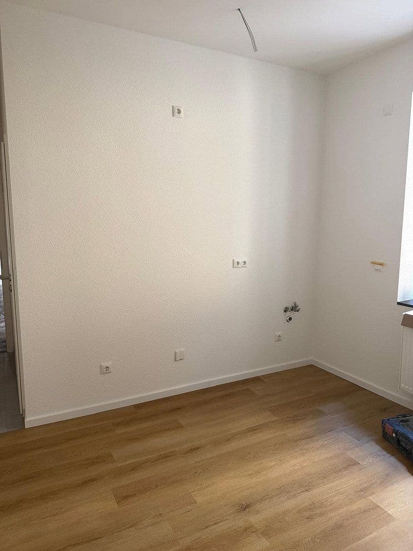 Pronájem bytu 1+kk 33 m², Köln, Severní Porýní-Vestfálsko Pronájem bytu 1+kk 33 m², Köln, Severní Porýní-Vestfálsko