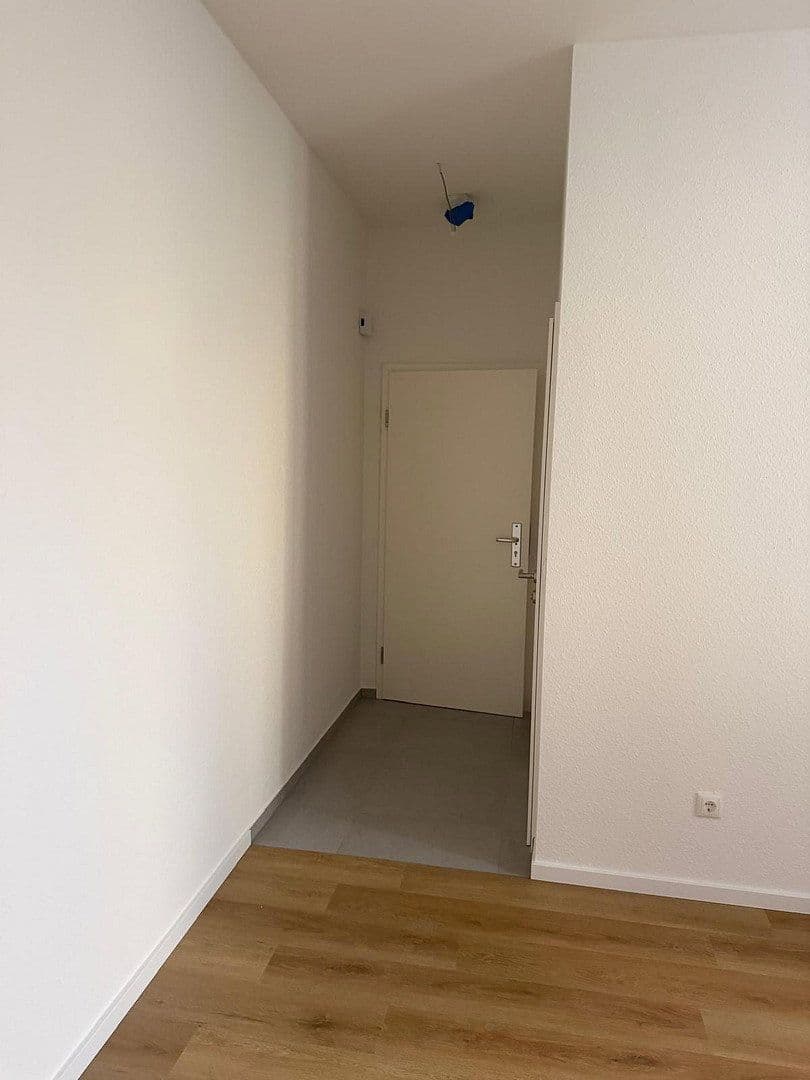 Pronájem bytu 1+kk 33 m², Köln, Severní Porýní-Vestfálsko Pronájem bytu 1+kk 33 m², Köln, Severní Porýní-Vestfálsko