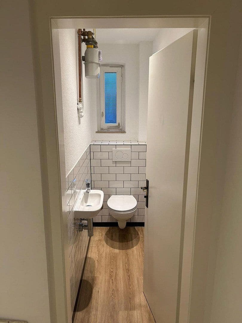 Pronájem bytu 2+1 48 m², Paulusstr. 22, Stuttgart, Bádensko-Württembersko Pronájem bytu 2+1 48 m², Paulusstr. 22, Stuttgart, Bádensko-Württembersko