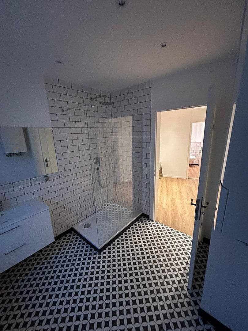 Pronájem bytu 2+1 48 m², Paulusstr. 22, Stuttgart, Bádensko-Württembersko Pronájem bytu 2+1 48 m², Paulusstr. 22, Stuttgart, Bádensko-Württembersko