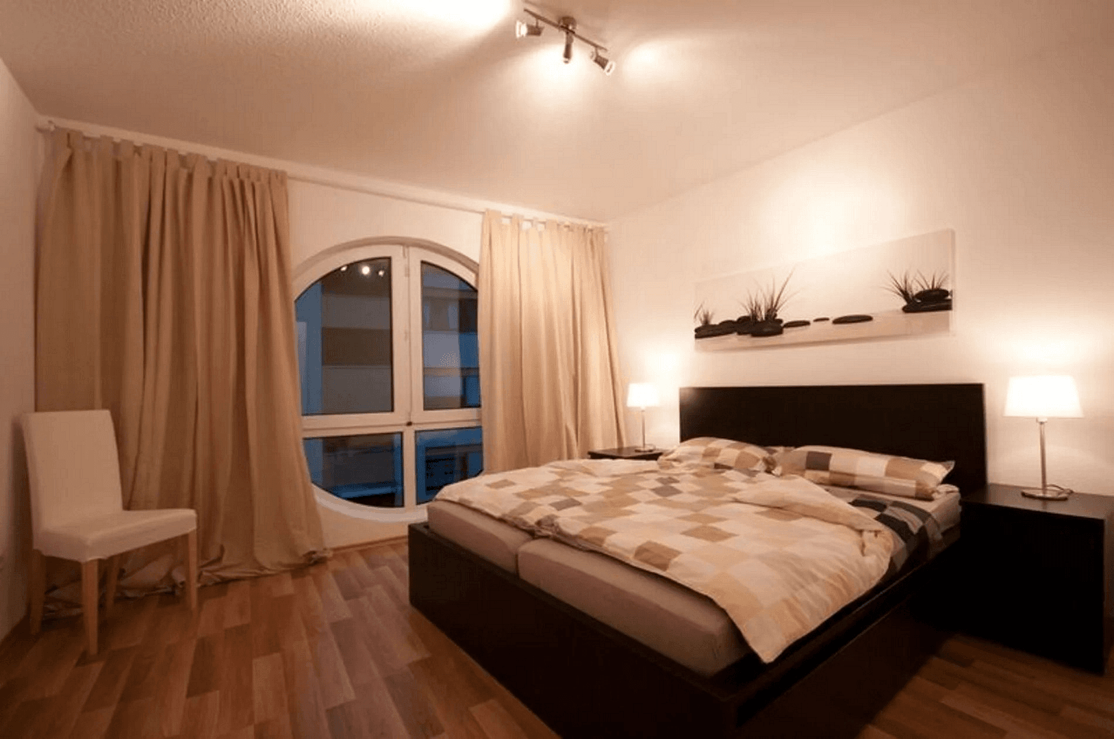 Pronájem bytu 2+1 60 m², Karlsruhe, Bádensko-Württembersko Pronájem bytu 2+1 60 m², Karlsruhe, Bádensko-Württembersko