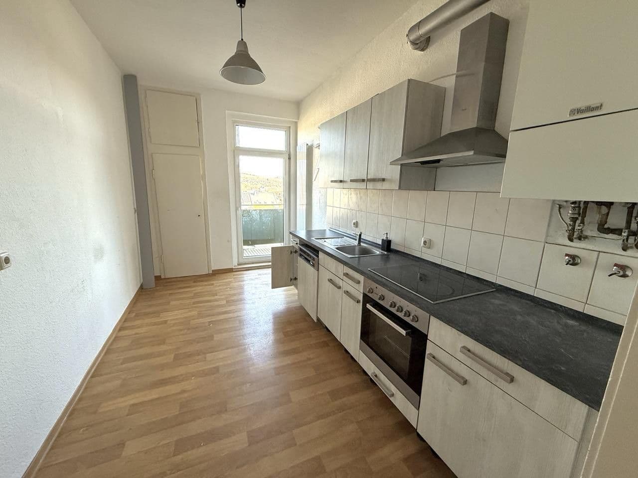 Pronájem bytu 4+1 105 m², Bergstraße 50, Plauen, Sasko Pronájem bytu 4+1 105 m², Bergstraße 50, Plauen, Sasko