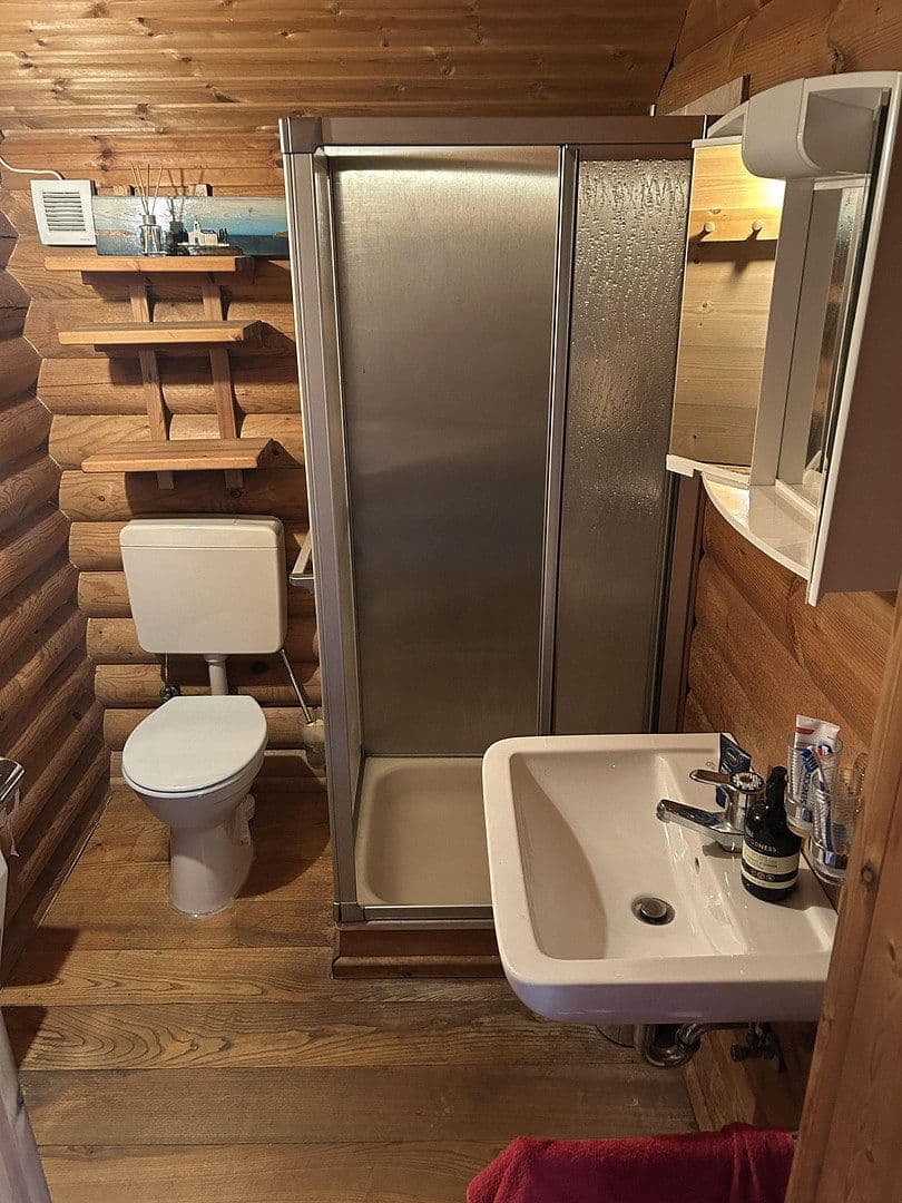 Prodej domu 250 m², pozemek 8.000 m², In der Schorbach 1c, Waldfischbach-Burgalben, Porýní-Falc Prodej domu 250 m², pozemek 8.000 m², In der Schorbach 1c, Waldfischbach-Burgalben, Porýní-Falc