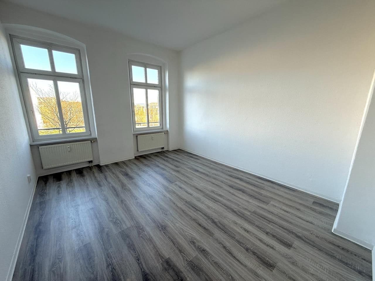 Pronájem bytu 3+1 80 m², Haselbrunner Str. 1, Plauen, Sasko Pronájem bytu 3+1 80 m², Haselbrunner Str. 1, Plauen, Sasko