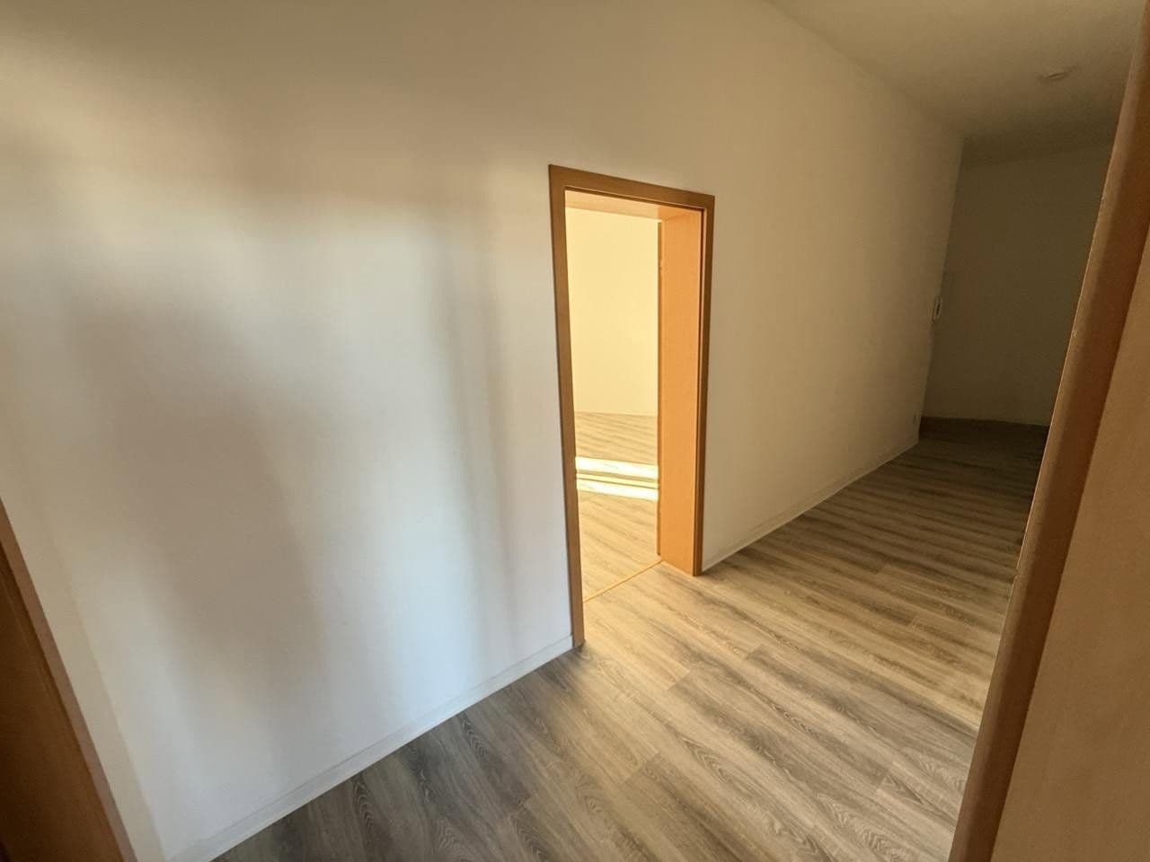 Pronájem bytu 3+1 80 m², Haselbrunner Str. 1, Plauen, Sasko Pronájem bytu 3+1 80 m², Haselbrunner Str. 1, Plauen, Sasko