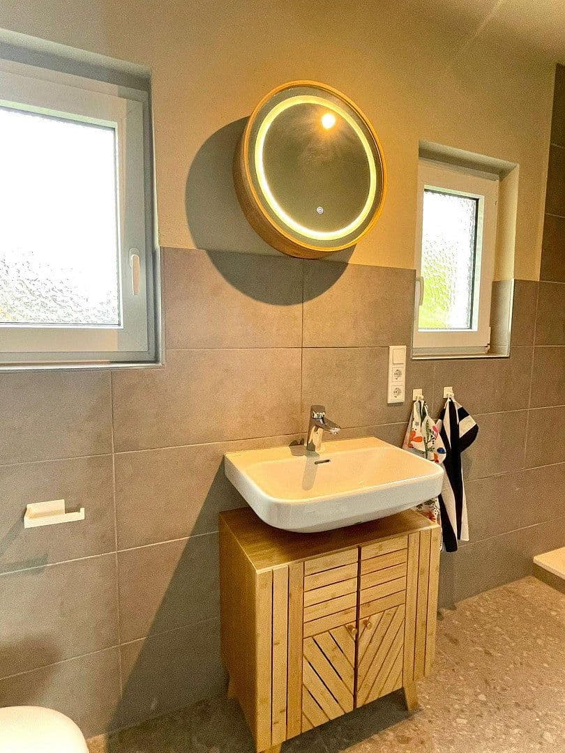 Pronájem bytu 3+1 72 m², Lübecker Straße 12, Dortmund, Severní Porýní-Vestfálsko Pronájem bytu 3+1 72 m², Lübecker Straße 12, Dortmund, Severní Porýní-Vestfálsko