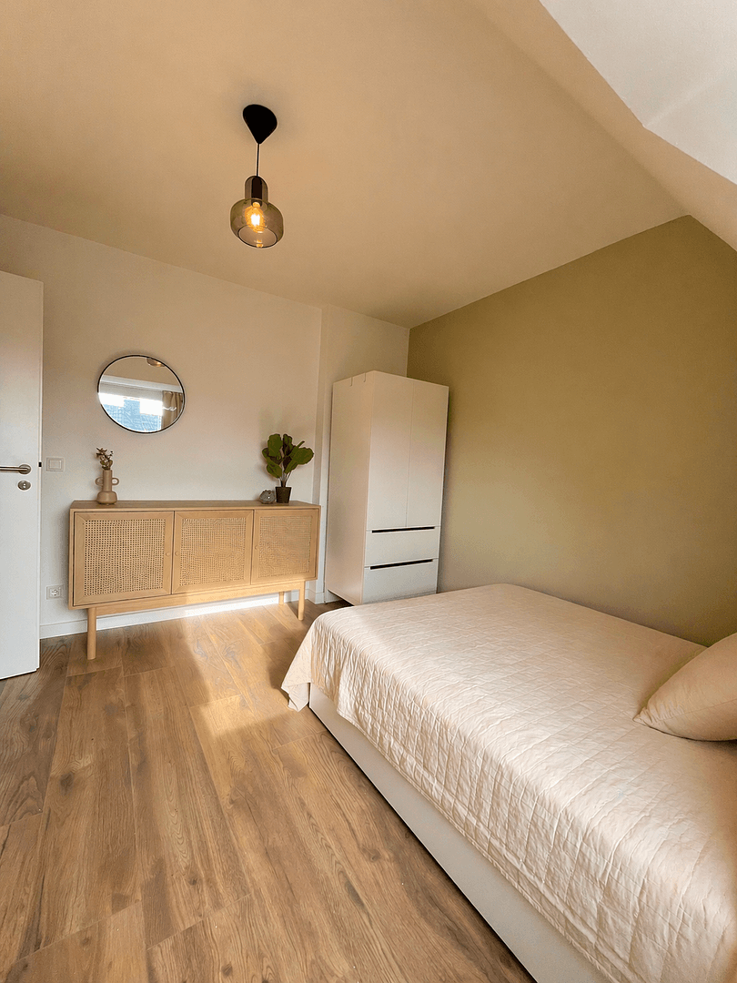 Pronájem bytu 3+1 72 m², Lübecker Straße 12, Dortmund, Severní Porýní-Vestfálsko Pronájem bytu 3+1 72 m², Lübecker Straße 12, Dortmund, Severní Porýní-Vestfálsko