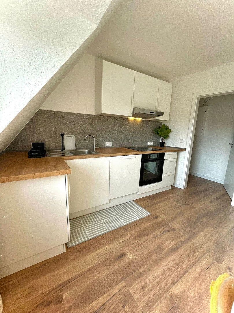 Pronájem bytu 3+1 72 m², Lübecker Straße 12, Dortmund, Severní Porýní-Vestfálsko Pronájem bytu 3+1 72 m², Lübecker Straße 12, Dortmund, Severní Porýní-Vestfálsko