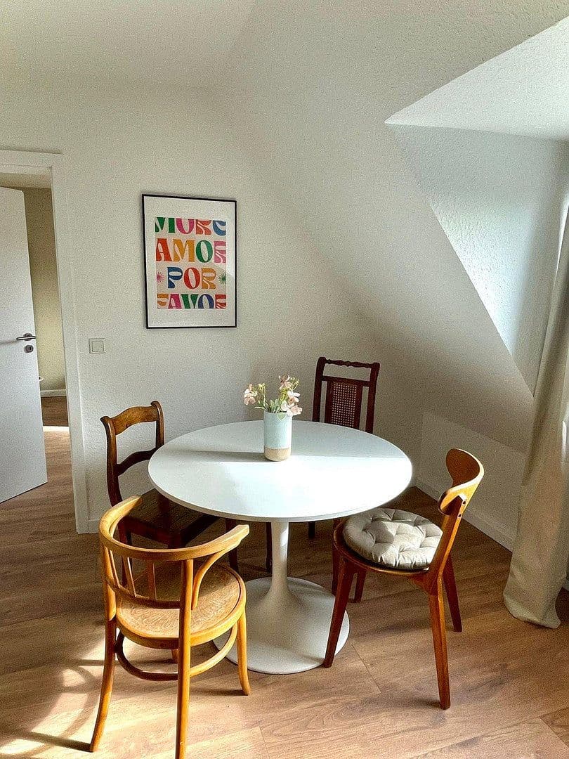 Pronájem bytu 3+1 72 m², Lübecker Straße 12, Dortmund, Severní Porýní-Vestfálsko Pronájem bytu 3+1 72 m², Lübecker Straße 12, Dortmund, Severní Porýní-Vestfálsko