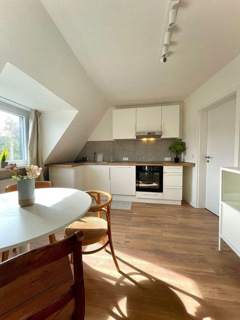 Pronájem bytu 3+1 72 m², Lübecker Straße 12, Dortmund, Severní Porýní-Vestfálsko Pronájem bytu 3+1 72 m², Lübecker Straße 12, Dortmund, Severní Porýní-Vestfálsko