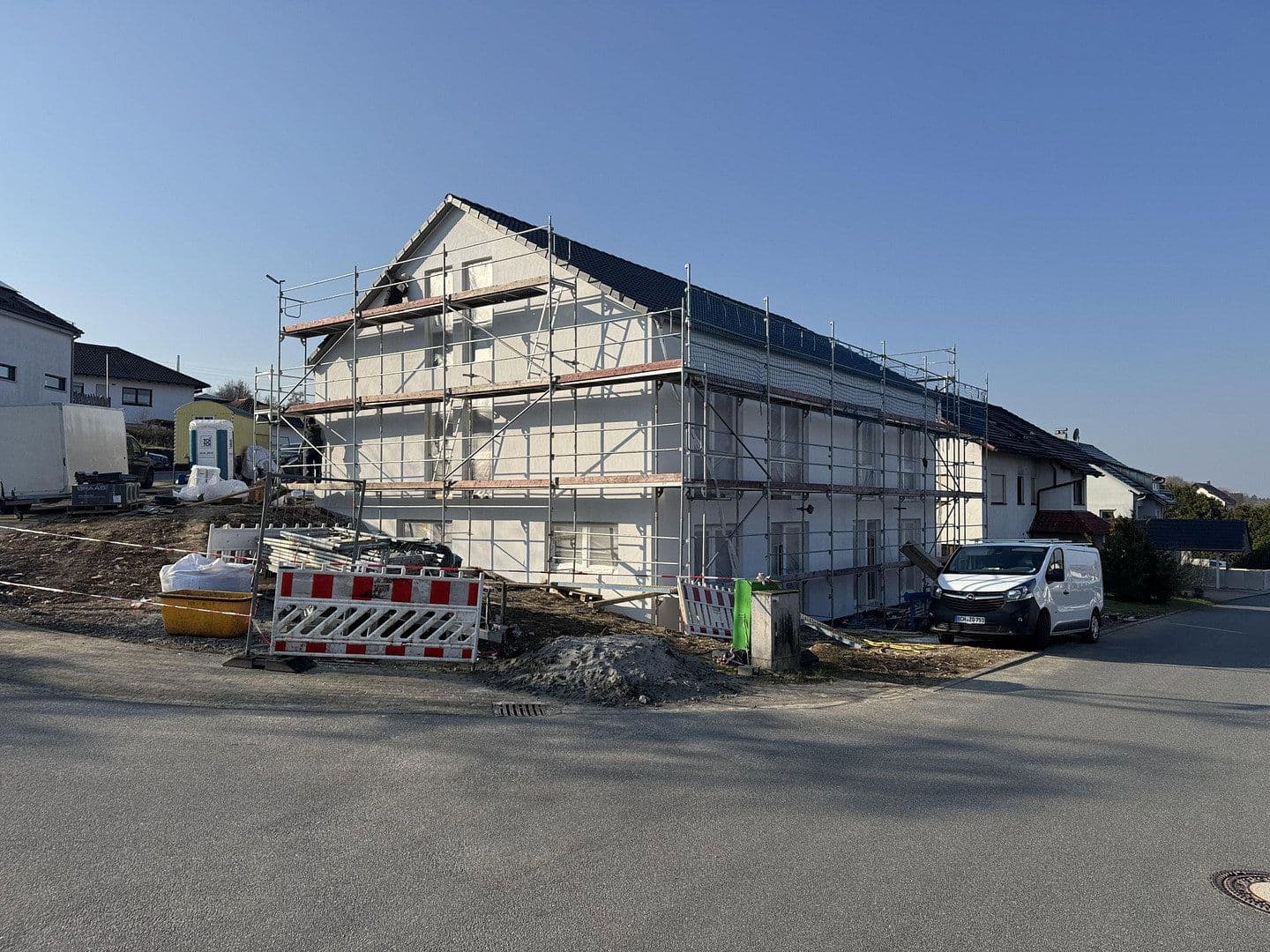 Prodej domu 183 m², pozemek 340 m², Rosenberg, Bádensko-Württembersko Prodej domu 183 m², pozemek 340 m², Rosenberg, Bádensko-Württembersko