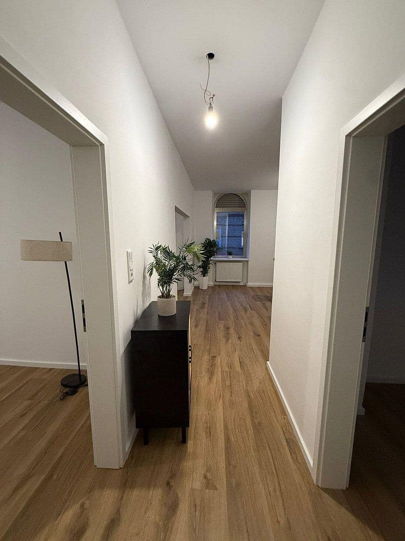 Prodej bytu 7+1 190 m², Offenbach an der Queich, Porýní-Falc Prodej bytu 7+1 190 m², Offenbach an der Queich, Porýní-Falc