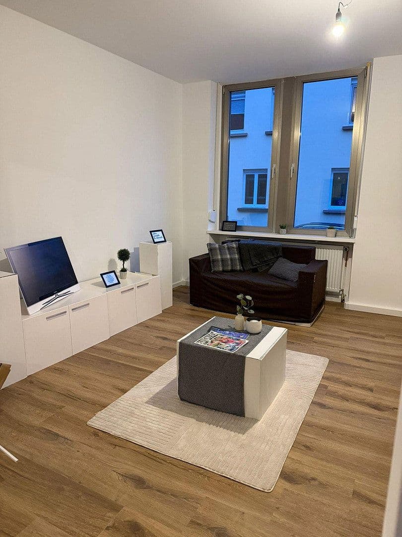 Prodej bytu 7+1 190 m², Offenbach an der Queich, Porýní-Falc Prodej bytu 7+1 190 m², Offenbach an der Queich, Porýní-Falc