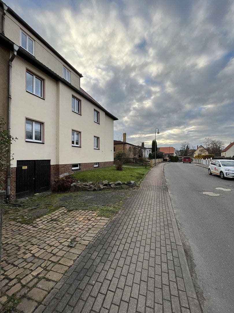 Pronájem bytu 3+1 51 m², Alte Holzhausener Straße 8, Leipzig, Sasko Pronájem bytu 3+1 51 m², Alte Holzhausener Straße 8, Leipzig, Sasko