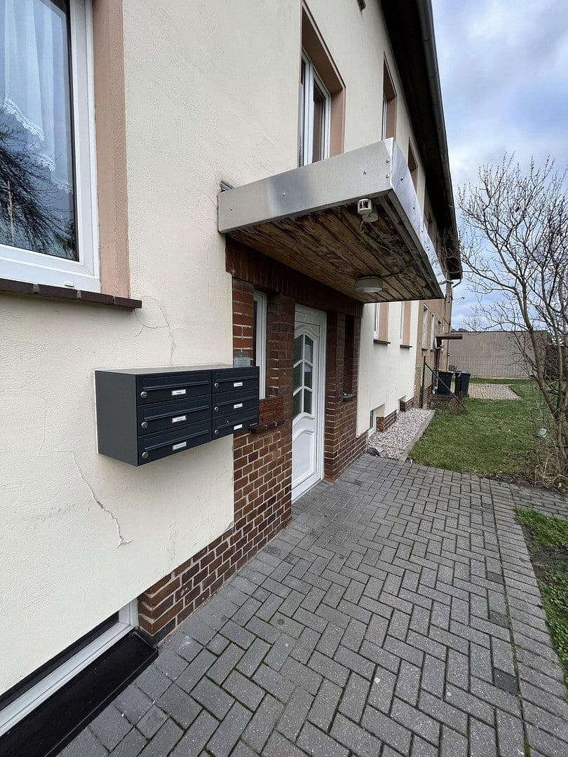 Pronájem bytu 3+1 51 m², Alte Holzhausener Straße 8, Leipzig, Sasko Pronájem bytu 3+1 51 m², Alte Holzhausener Straße 8, Leipzig, Sasko