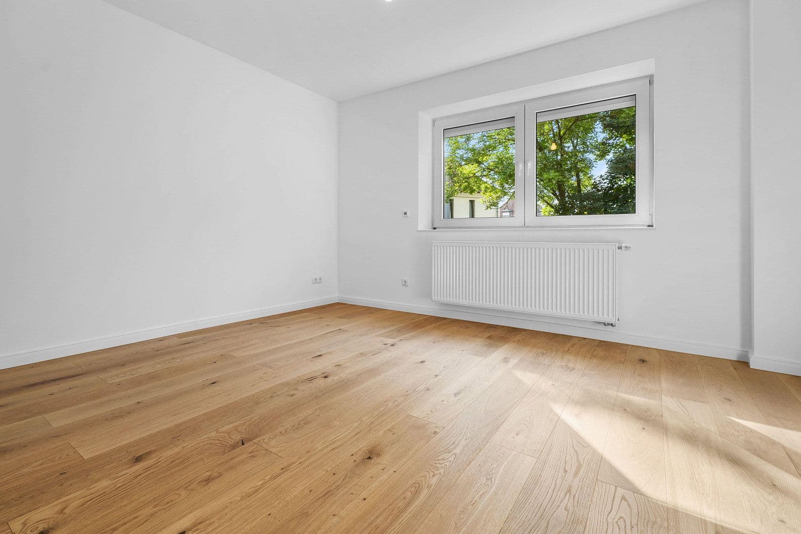 Pronájem bytu 2+1 55 m², Fürstenwalder Straße 2, Hannover, Dolní Sasko Pronájem bytu 2+1 55 m², Fürstenwalder Straße 2, Hannover, Dolní Sasko