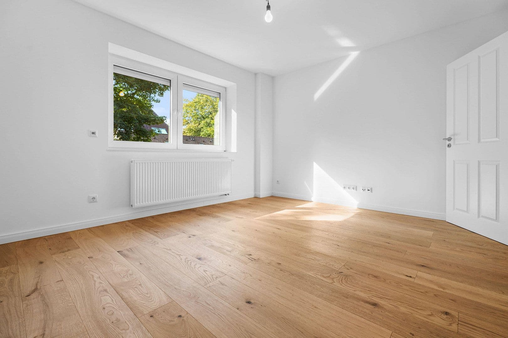 Pronájem bytu 2+1 55 m², Fürstenwalder Straße 2, Hannover, Dolní Sasko Pronájem bytu 2+1 55 m², Fürstenwalder Straße 2, Hannover, Dolní Sasko