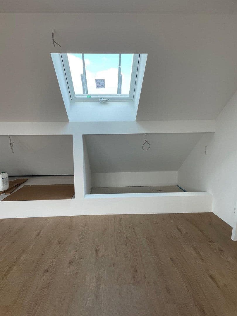 Pronájem bytu 3+1 77 m², Rodenbach, Porýní-Falc Pronájem bytu 3+1 77 m², Rodenbach, Porýní-Falc