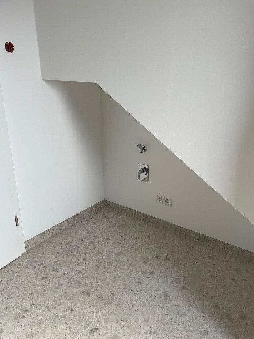 Pronájem bytu 3+1 77 m², Rodenbach, Porýní-Falc Pronájem bytu 3+1 77 m², Rodenbach, Porýní-Falc