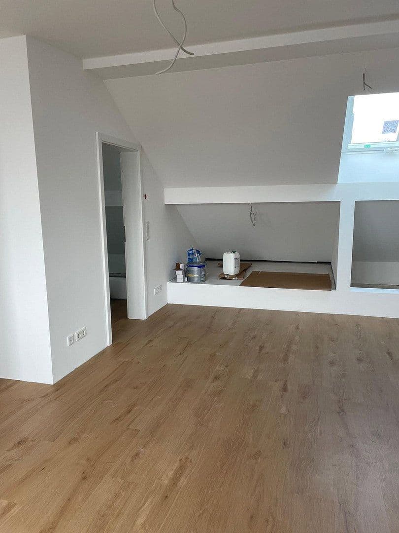 Pronájem bytu 3+1 77 m², Rodenbach, Porýní-Falc Pronájem bytu 3+1 77 m², Rodenbach, Porýní-Falc