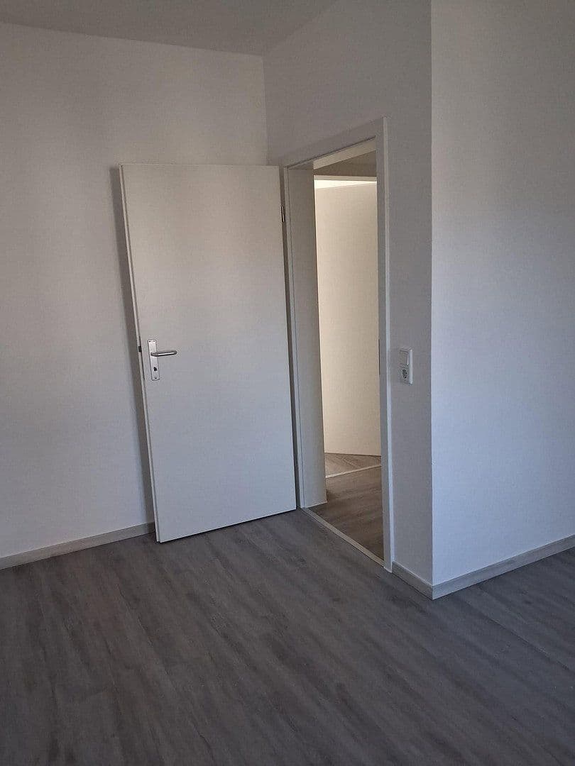 Pronájem bytu 3+1 68 m², Neustadtstraße 3, Leverkusen, Severní Porýní-Vestfálsko Pronájem bytu 3+1 68 m², Neustadtstraße 3, Leverkusen, Severní Porýní-Vestfálsko