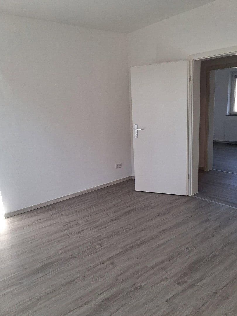 Pronájem bytu 3+1 68 m², Neustadtstraße 3, Leverkusen, Severní Porýní-Vestfálsko Pronájem bytu 3+1 68 m², Neustadtstraße 3, Leverkusen, Severní Porýní-Vestfálsko