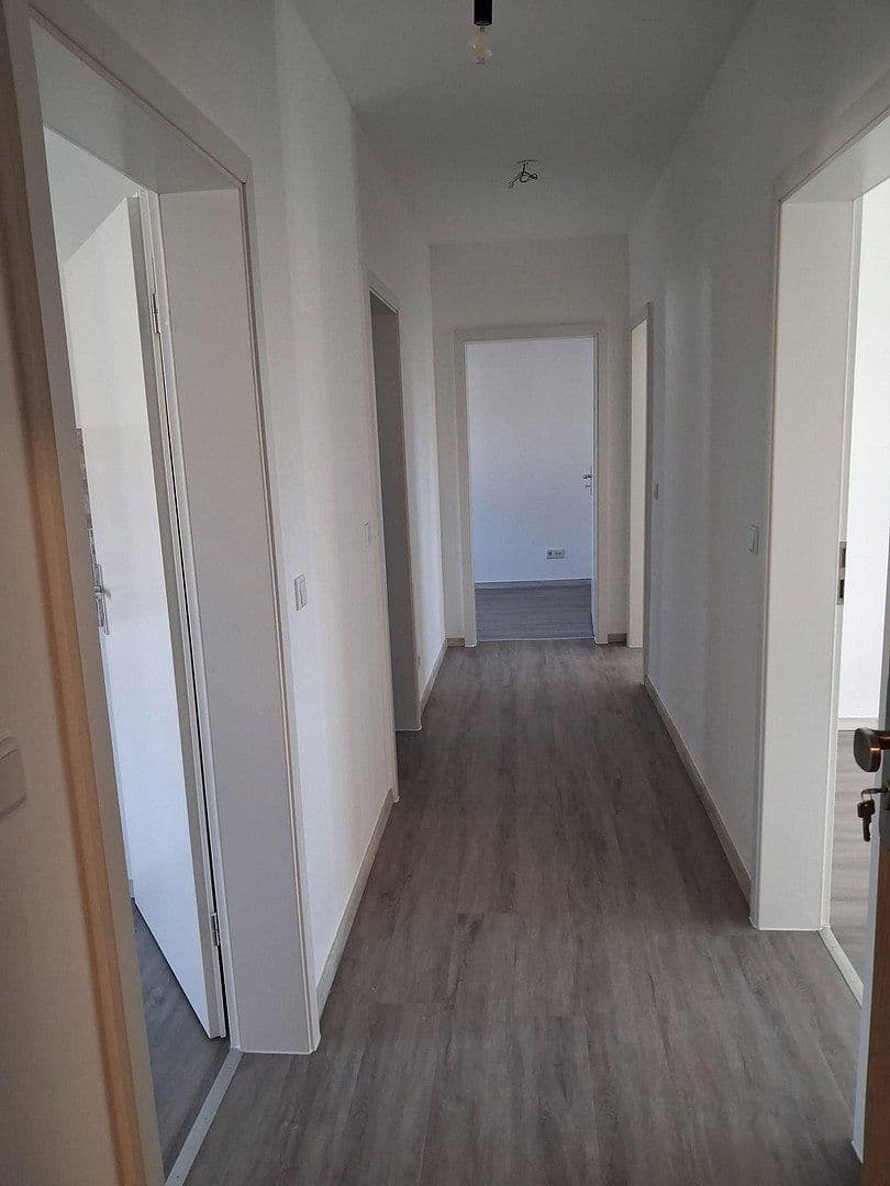 Pronájem bytu 3+1 68 m², Neustadtstraße 3, Leverkusen, Severní Porýní-Vestfálsko Pronájem bytu 3+1 68 m², Neustadtstraße 3, Leverkusen, Severní Porýní-Vestfálsko