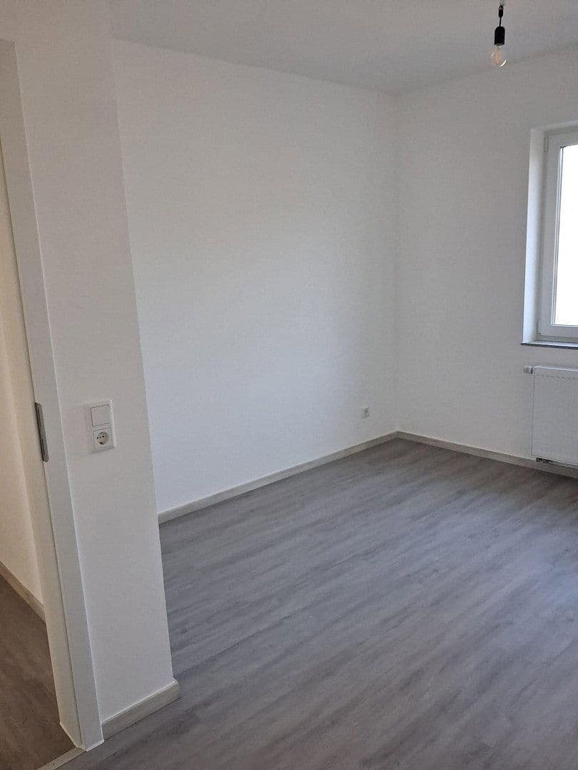 Pronájem bytu 3+1 68 m², Neustadtstraße 3, Leverkusen, Severní Porýní-Vestfálsko Pronájem bytu 3+1 68 m², Neustadtstraße 3, Leverkusen, Severní Porýní-Vestfálsko