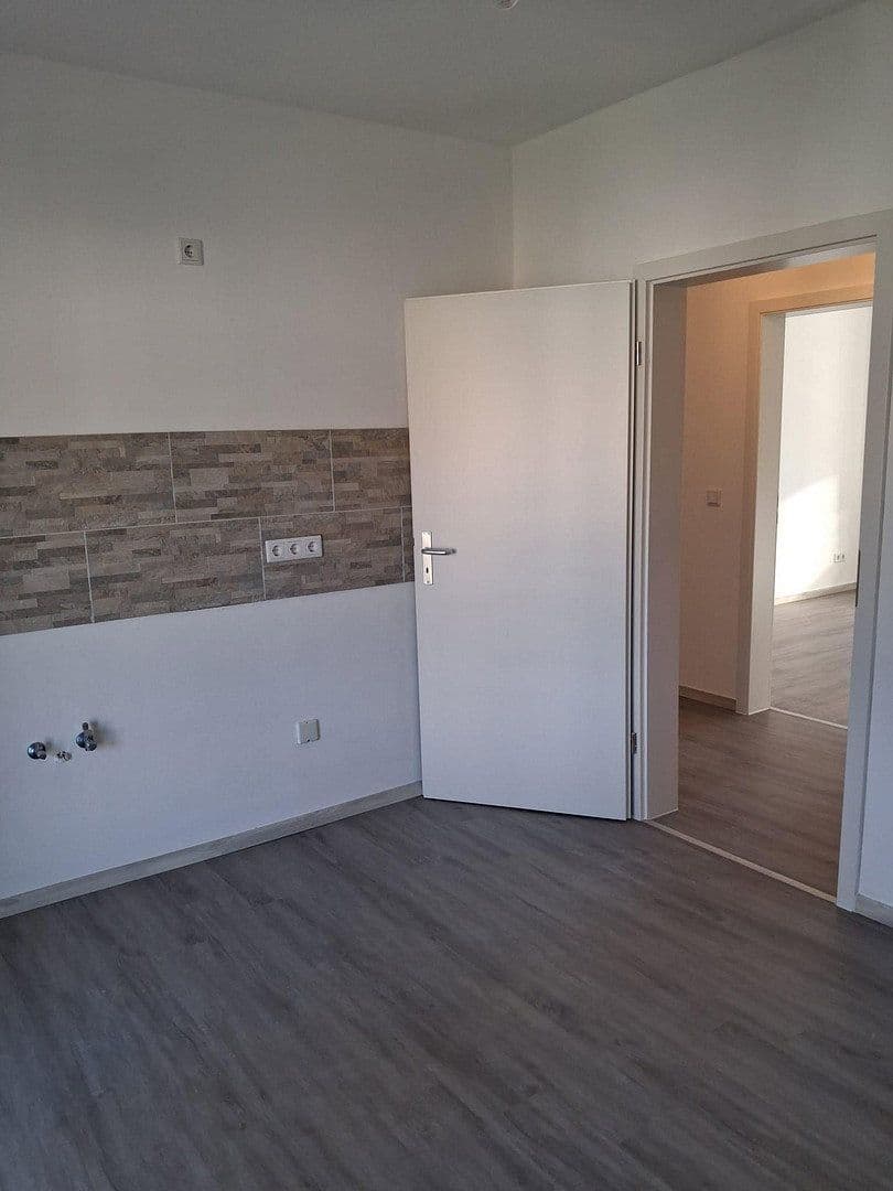 Pronájem bytu 3+1 68 m², Neustadtstraße 3, Leverkusen, Severní Porýní-Vestfálsko Pronájem bytu 3+1 68 m², Neustadtstraße 3, Leverkusen, Severní Porýní-Vestfálsko