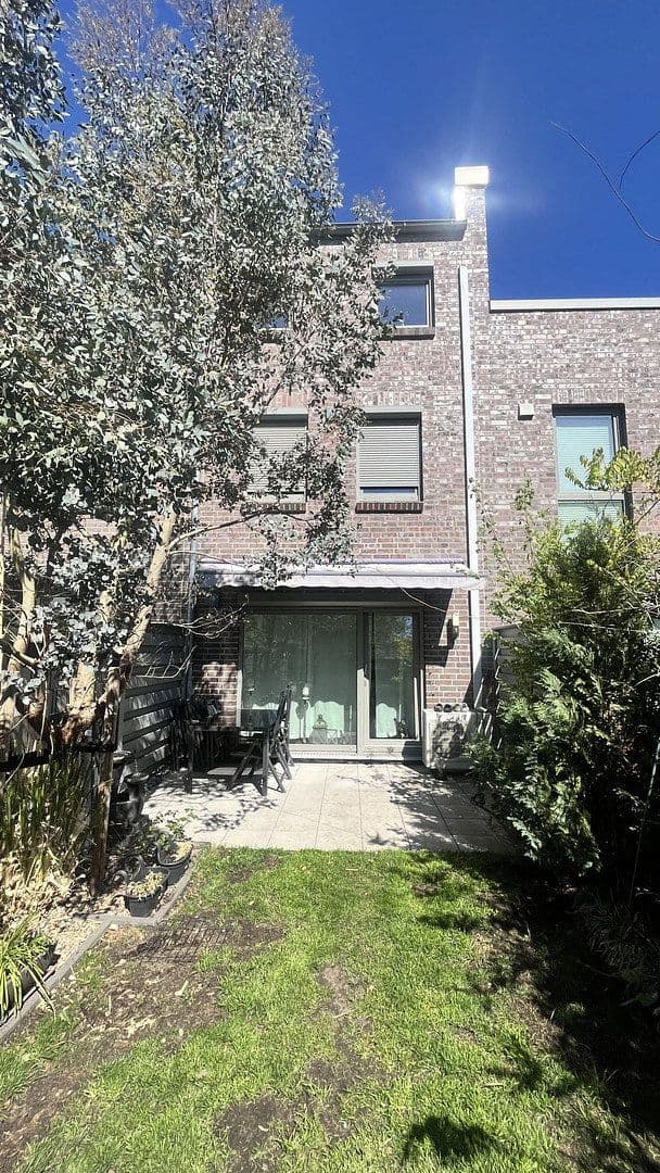 Prodej domu 117 m², pozemek 139 m², Bremen, Bremen Prodej domu 117 m², pozemek 139 m², Bremen, Bremen