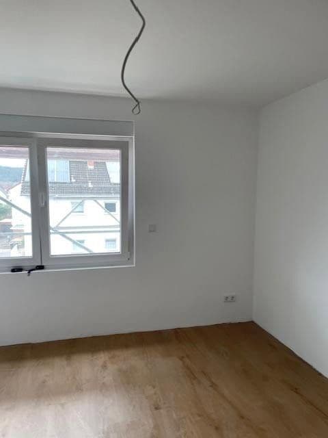 Pronájem bytu 4+1 100 m², Rodenbach, Porýní-Falc Pronájem bytu 4+1 100 m², Rodenbach, Porýní-Falc