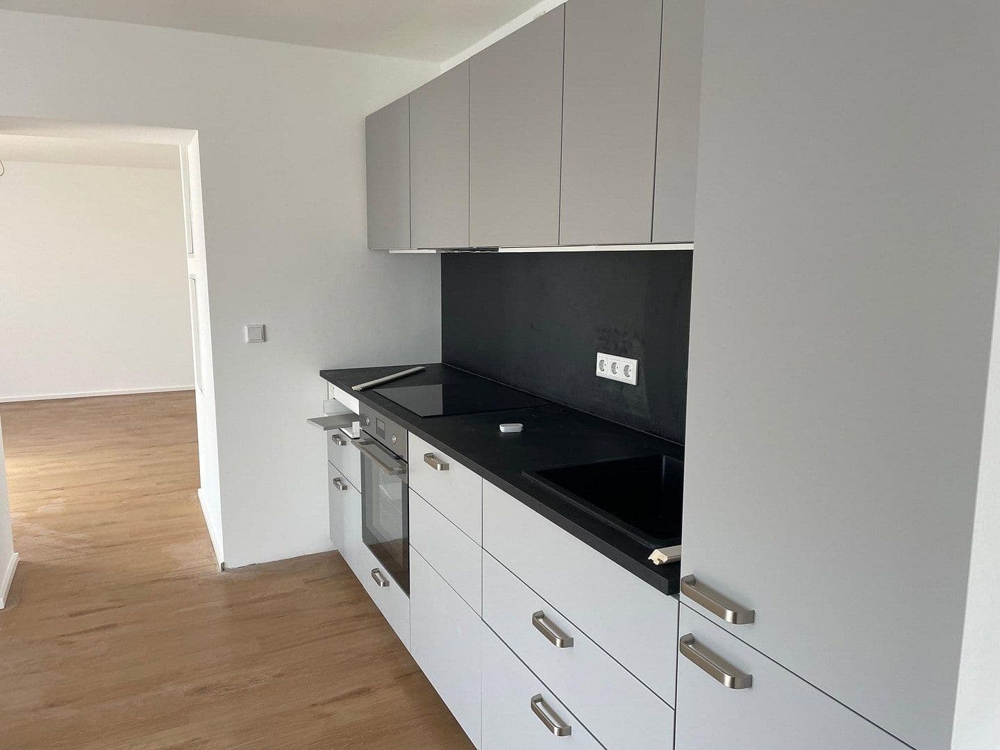 Pronájem bytu 4+1 100 m², Rodenbach, Porýní-Falc Pronájem bytu 4+1 100 m², Rodenbach, Porýní-Falc