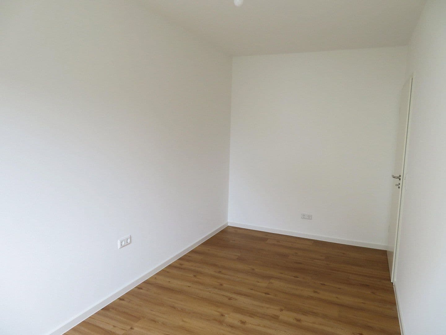 Pronájem bytu 4+1 104 m², Hetzerath, Porýní-Falc Pronájem bytu 4+1 104 m², Hetzerath, Porýní-Falc