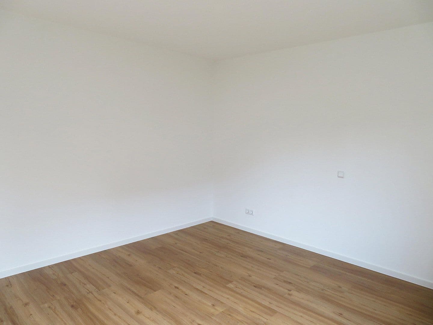 Pronájem bytu 4+1 104 m², Hetzerath, Porýní-Falc Pronájem bytu 4+1 104 m², Hetzerath, Porýní-Falc