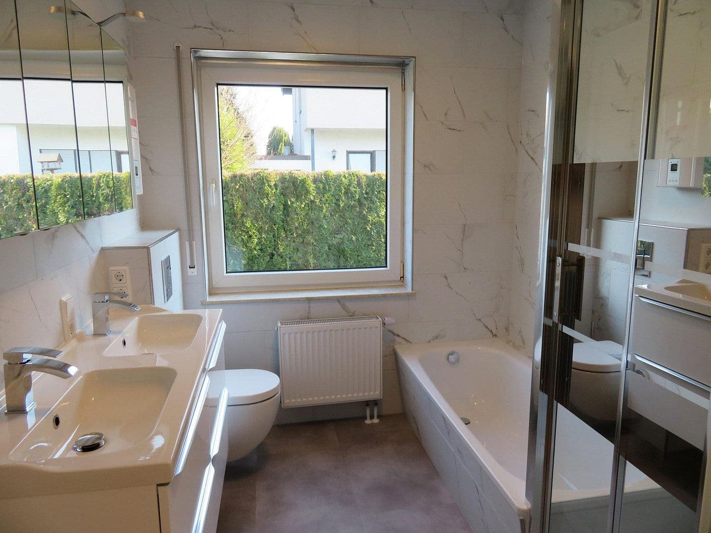 Pronájem bytu 4+1 104 m², Hetzerath, Porýní-Falc Pronájem bytu 4+1 104 m², Hetzerath, Porýní-Falc