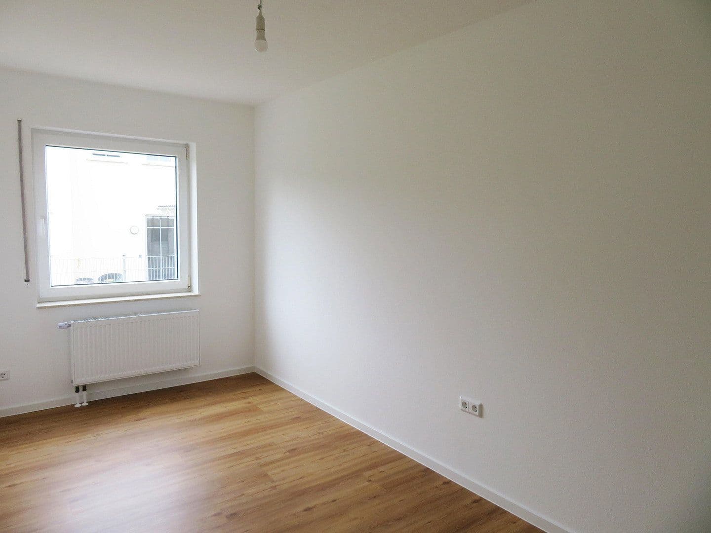 Pronájem bytu 4+1 104 m², Hetzerath, Porýní-Falc Pronájem bytu 4+1 104 m², Hetzerath, Porýní-Falc
