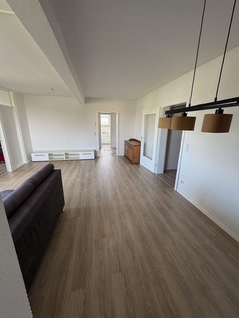 Pronájem bytu 2+1 72 m², Südring 1a, Hattersheim am Main, Hessen Pronájem bytu 2+1 72 m², Südring 1a, Hattersheim am Main, Hessen