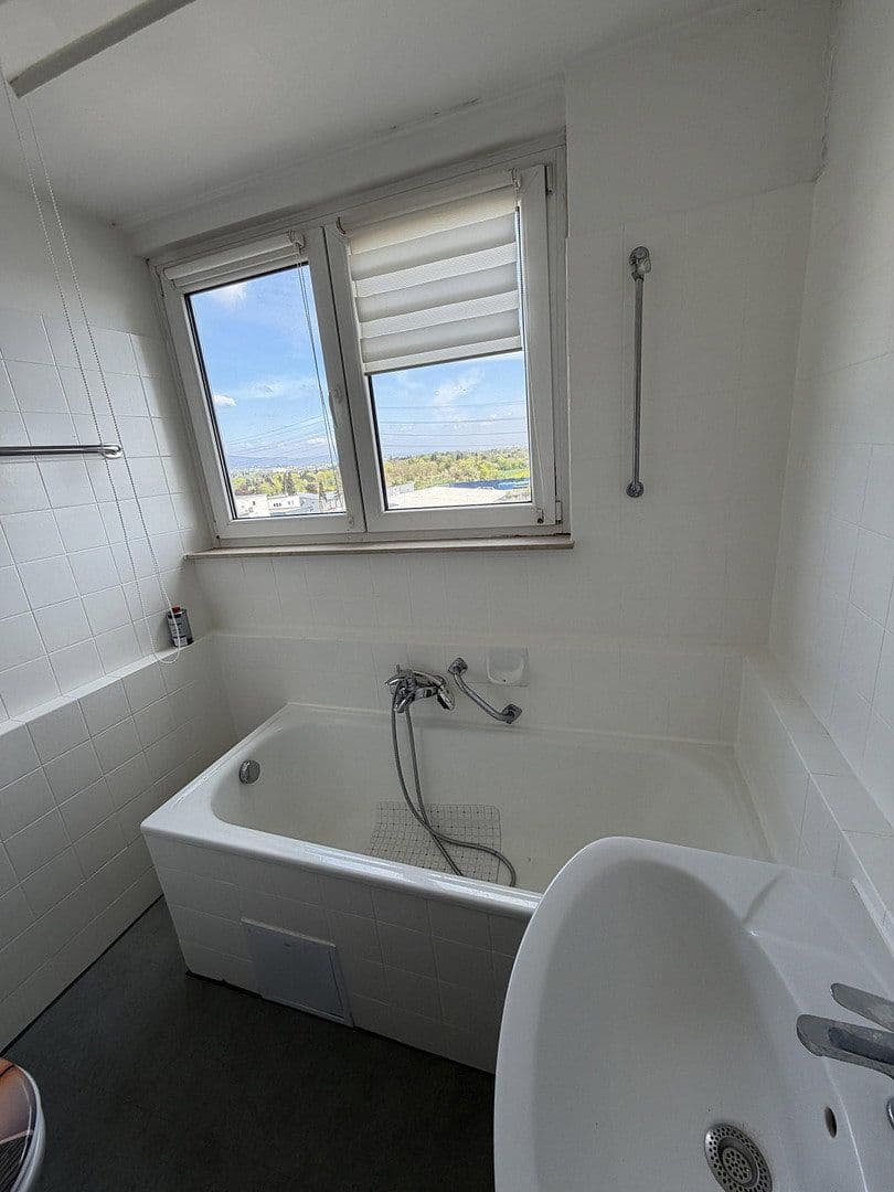 Pronájem bytu 2+1 72 m², Südring 1a, Hattersheim am Main, Hessen Pronájem bytu 2+1 72 m², Südring 1a, Hattersheim am Main, Hessen