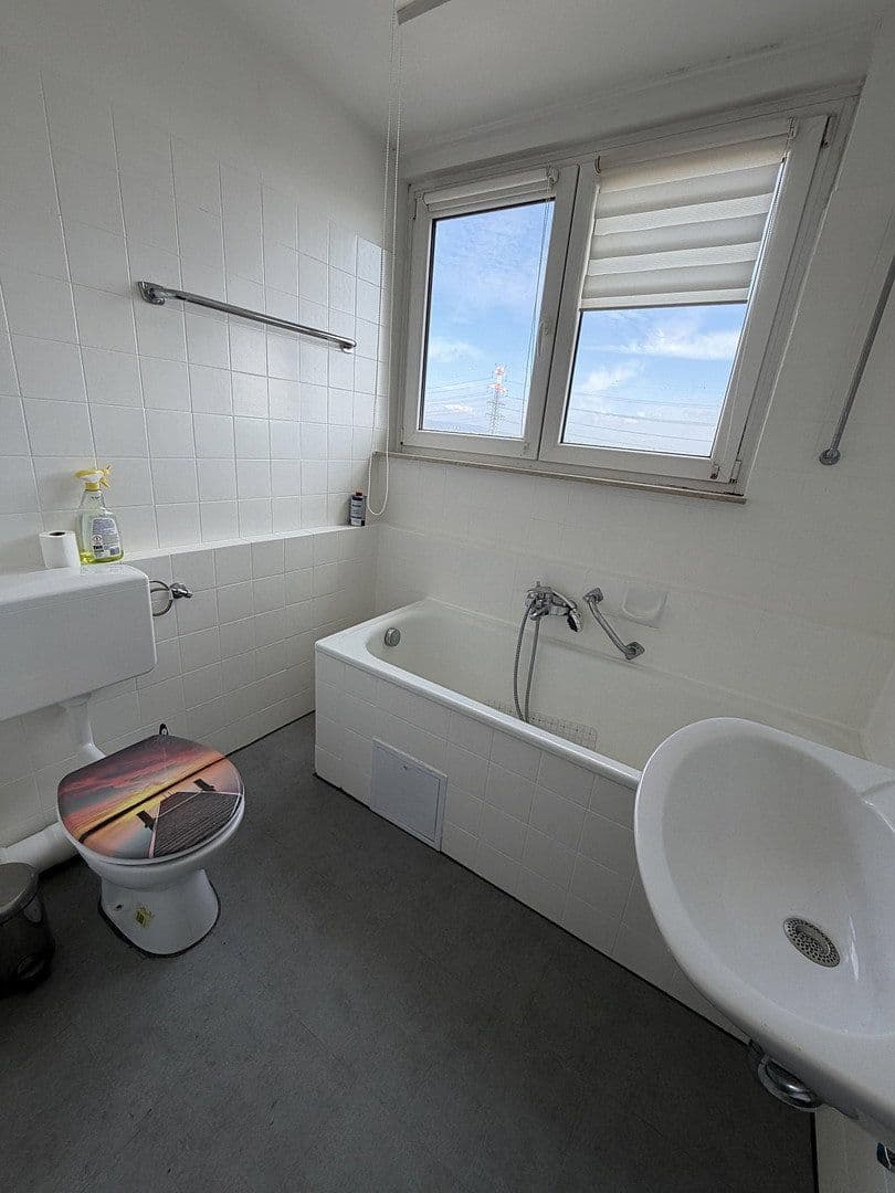 Pronájem bytu 2+1 72 m², Südring 1a, Hattersheim am Main, Hessen Pronájem bytu 2+1 72 m², Südring 1a, Hattersheim am Main, Hessen