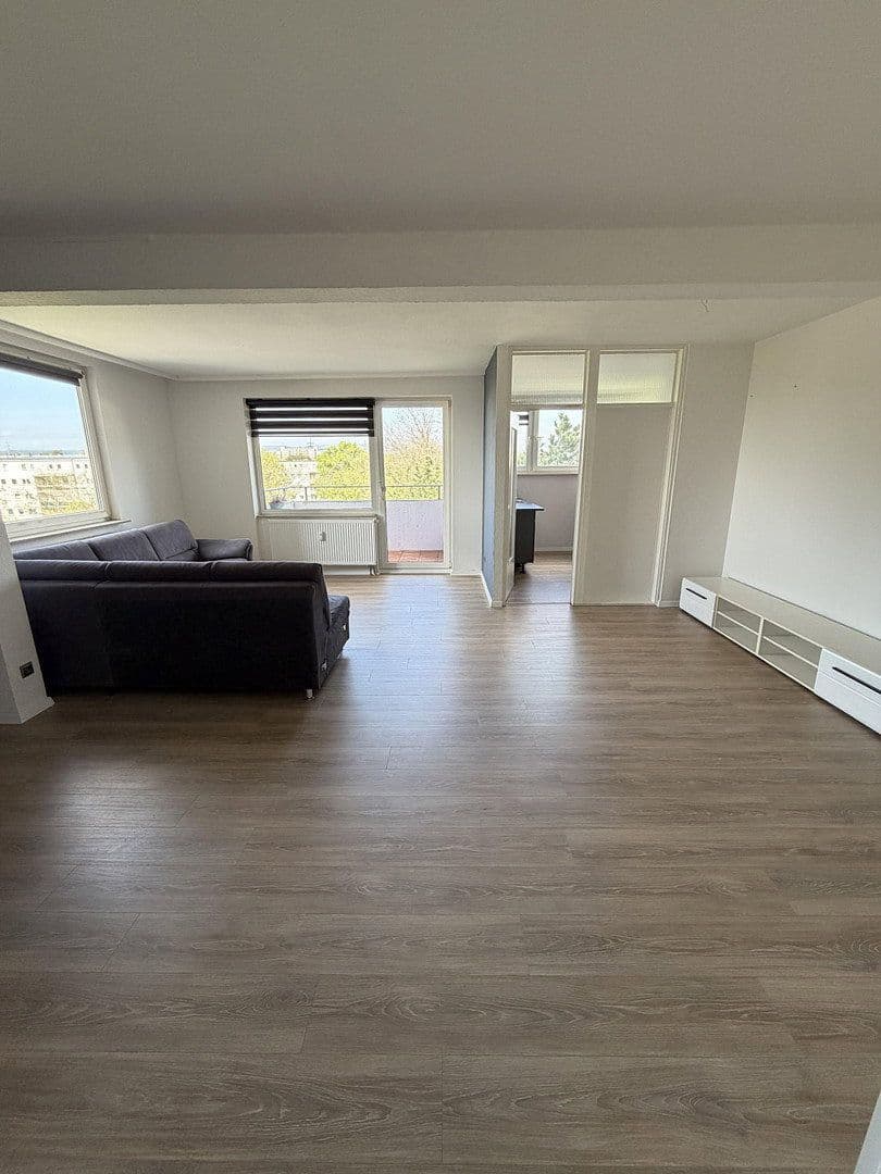 Pronájem bytu 2+1 72 m², Südring 1a, Hattersheim am Main, Hessen Pronájem bytu 2+1 72 m², Südring 1a, Hattersheim am Main, Hessen