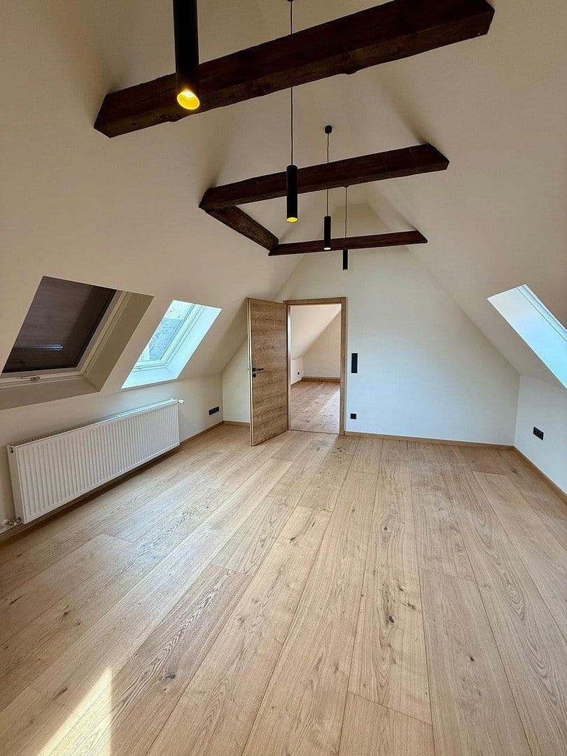 Pronájem bytu 4+1 163 m², Martkplatz 6, Allersberg, Bavorsko Pronájem bytu 4+1 163 m², Martkplatz 6, Allersberg, Bavorsko