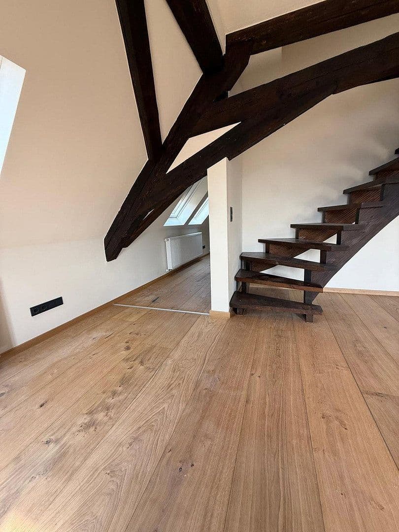 Pronájem bytu 5+1 165 m², Schlosshof 3, Pyrbaum, Bavorsko Pronájem bytu 5+1 165 m², Schlosshof 3, Pyrbaum, Bavorsko