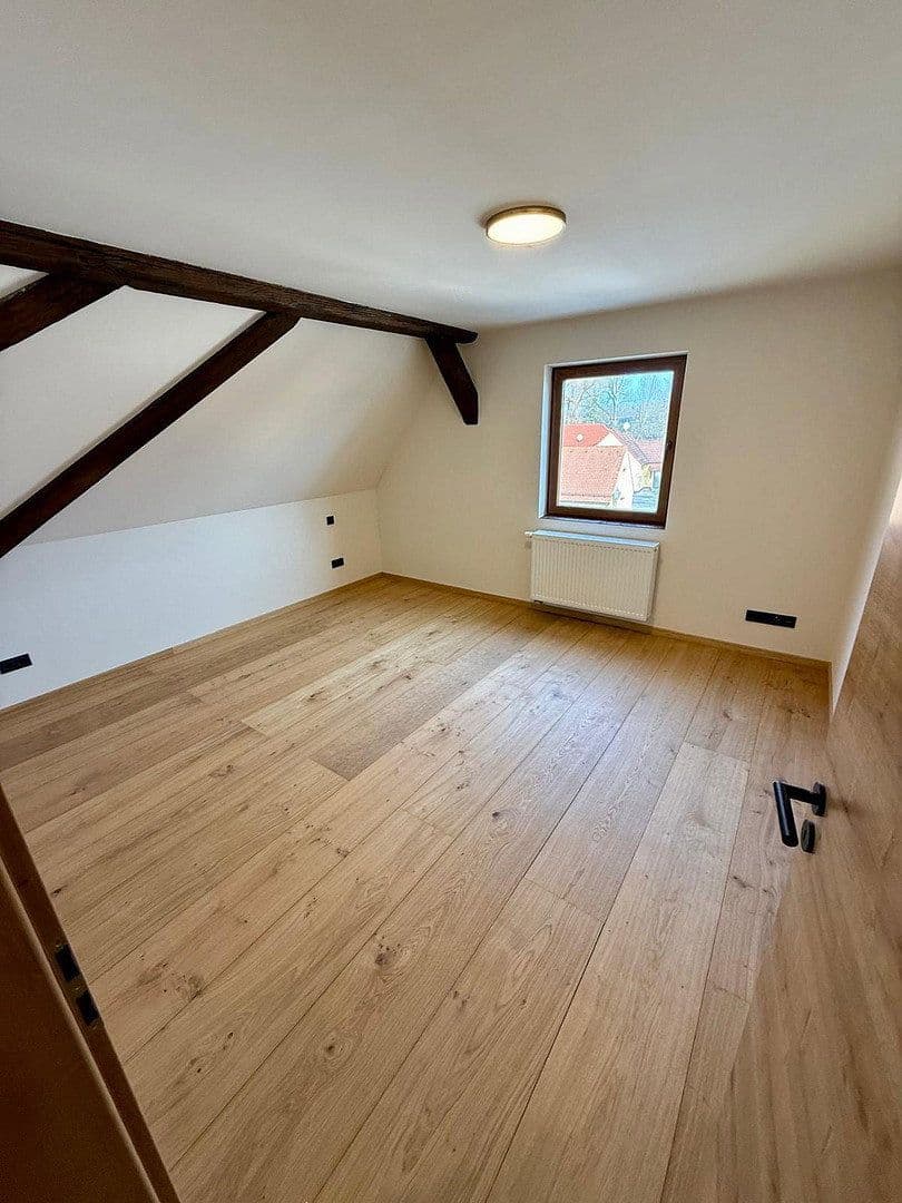 Pronájem bytu 4+1 163 m², Martkplatz 6, Allersberg, Bavorsko Pronájem bytu 4+1 163 m², Martkplatz 6, Allersberg, Bavorsko