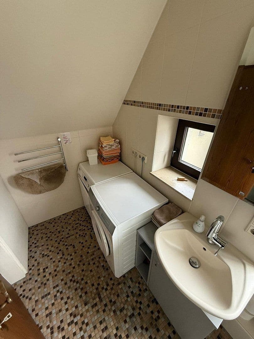 Pronájem bytu 5+1 165 m², Schlosshof 3, Pyrbaum, Bavorsko Pronájem bytu 5+1 165 m², Schlosshof 3, Pyrbaum, Bavorsko