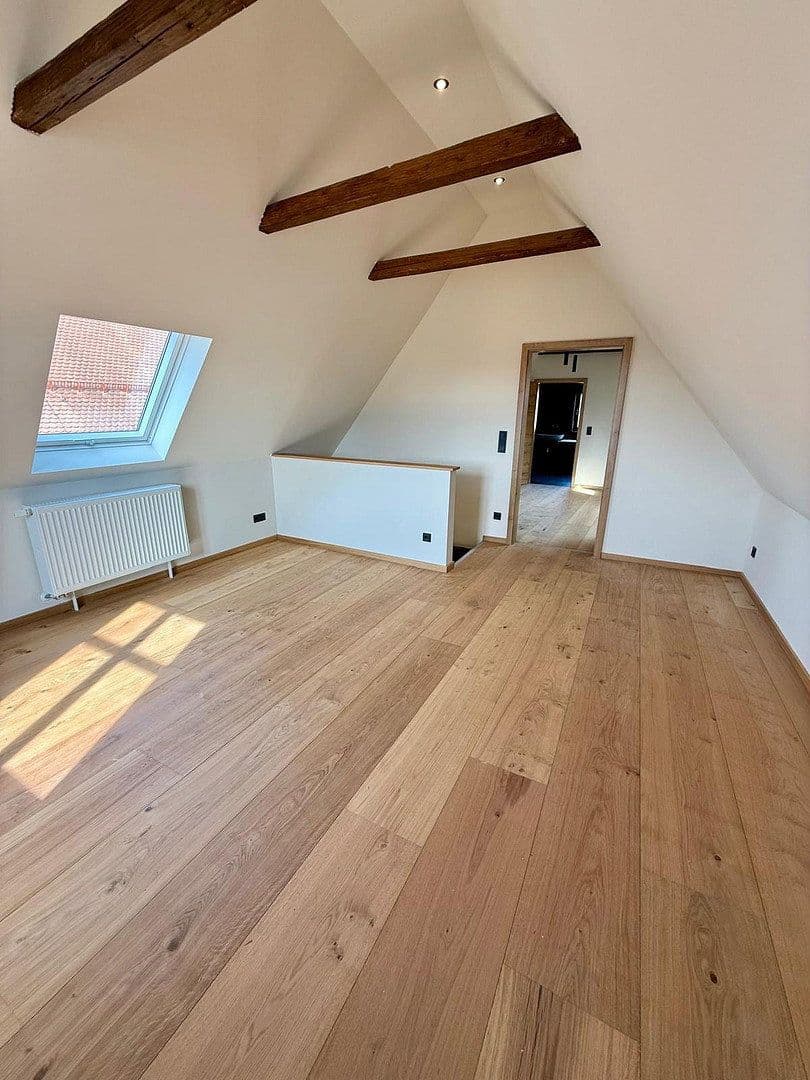 Pronájem bytu 4+1 163 m², Martkplatz 6, Allersberg, Bavorsko Pronájem bytu 4+1 163 m², Martkplatz 6, Allersberg, Bavorsko
