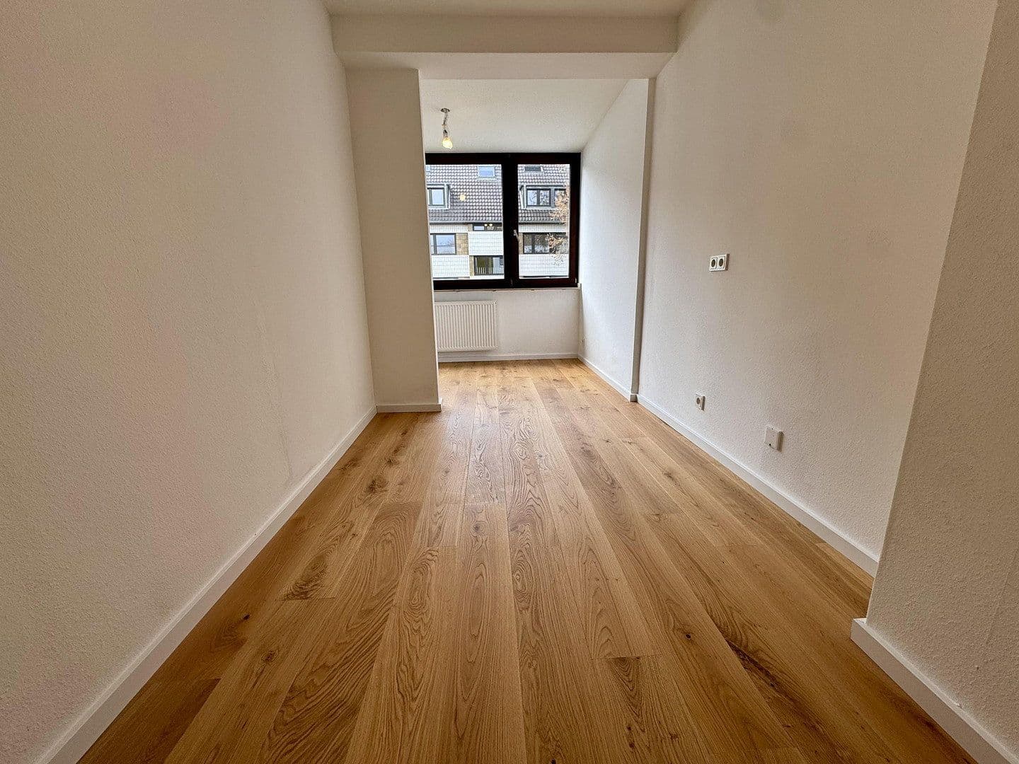 Prodej bytu 3+1 79 m², Köln, Severní Porýní-Vestfálsko Prodej bytu 3+1 79 m², Köln, Severní Porýní-Vestfálsko
